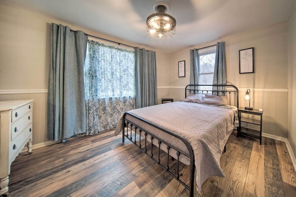 House (2 Bedrooms)