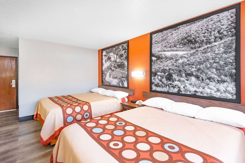 Room, 2 Queen Beds, Non Smoking