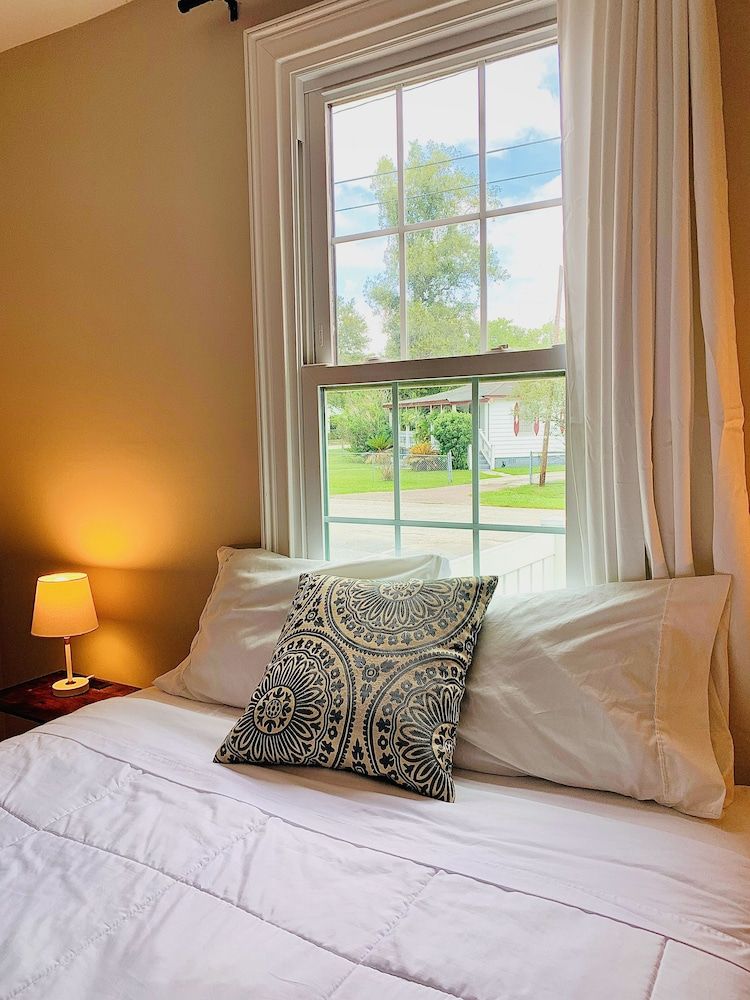 Room, 1 Queen Bed, Non Smoking (2)
