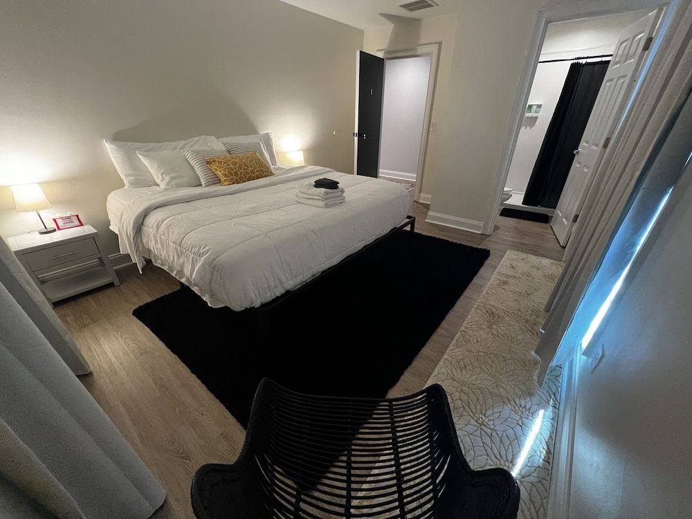 Room, 1 King Bed, Non Smoking