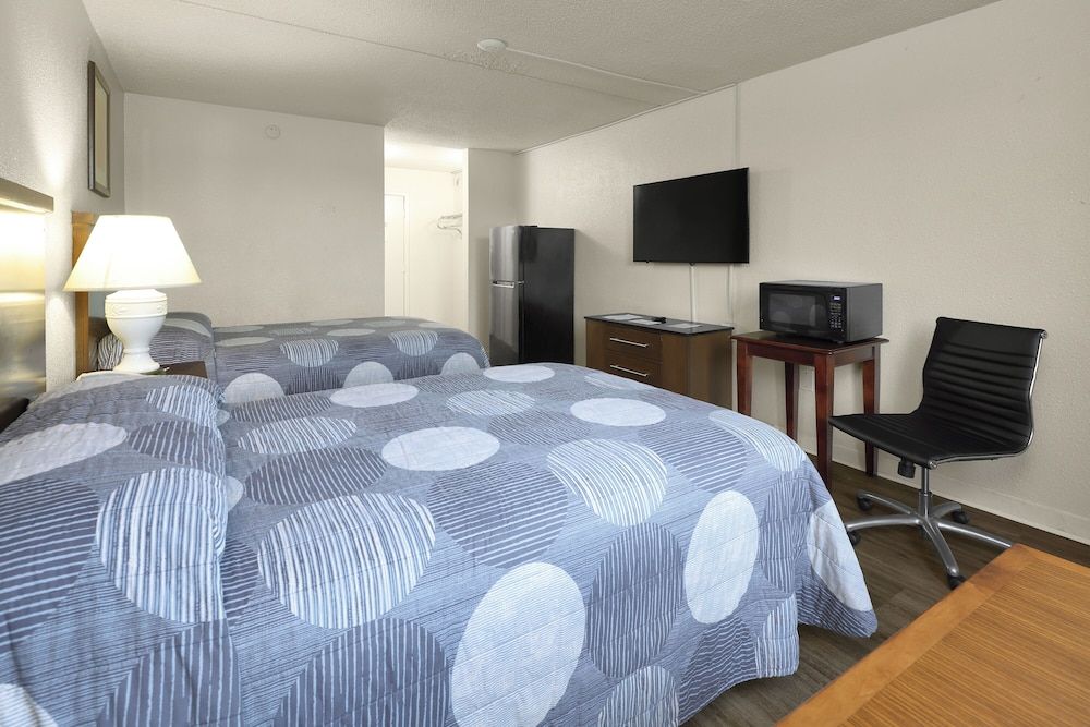 USA Economy Lodge Premium Double Room 4