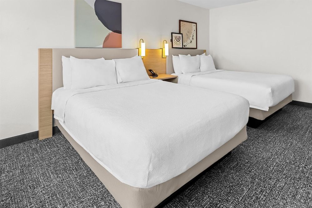 Spark by Hilton Sumter Room, 2 Queen Beds 3