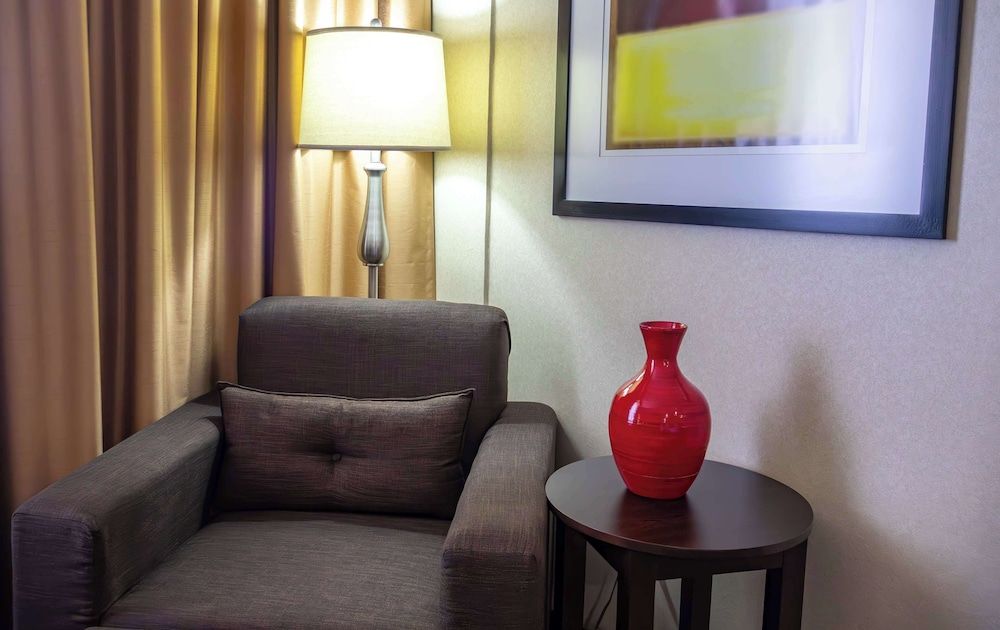Best Western Premier Monterrey Aeropuerto Standard Room, 1 King Bed, Non Smoking, Microwave (EXPEDIA) 16