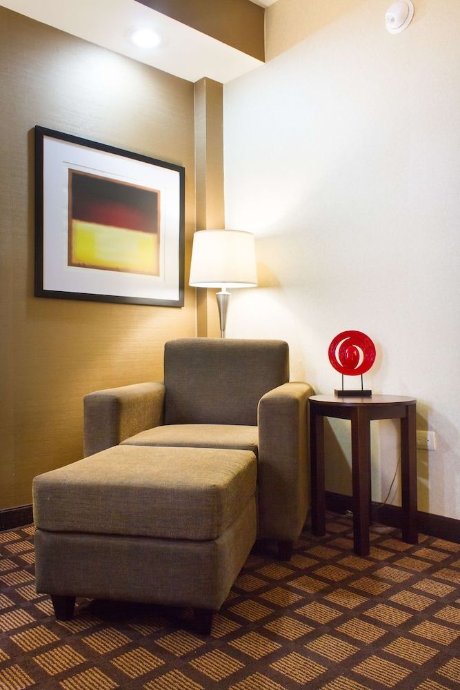 Best Western Premier Monterrey Aeropuerto Standard Room, 1 King Bed, Non Smoking, Microwave (EXPEDIA) 17