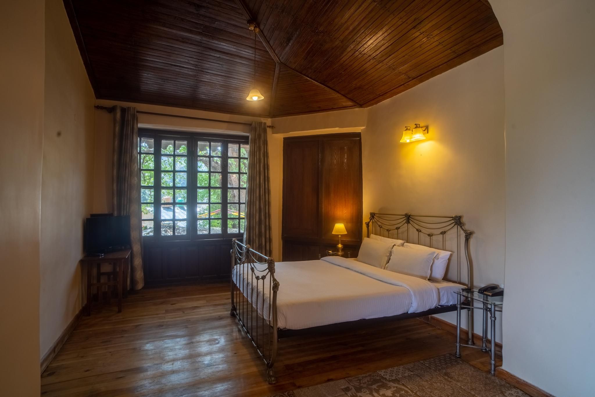Emperor Suite