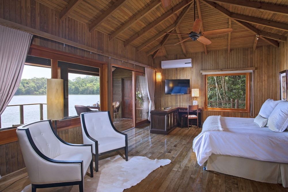 Las Lagunas Boutique Hotel E Waterfront Master Suite Single 2