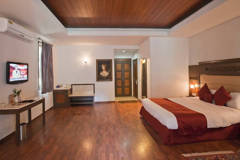 Vikram Vintage Inn Premium Room