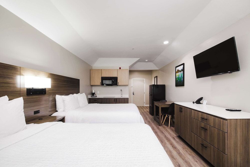 Standard Room, 2 Queen Beds, Non Smoking, Kitchenette