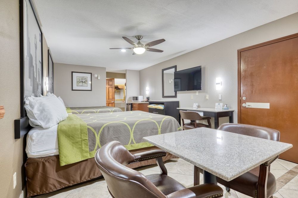 Texas Inn Donna Double Room 2