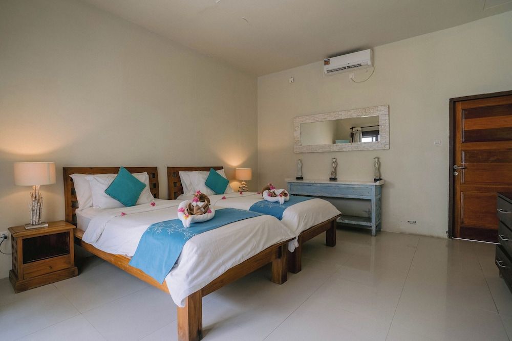 Tír na nÓg Beachfront Resort Deluxe Twin Room 2