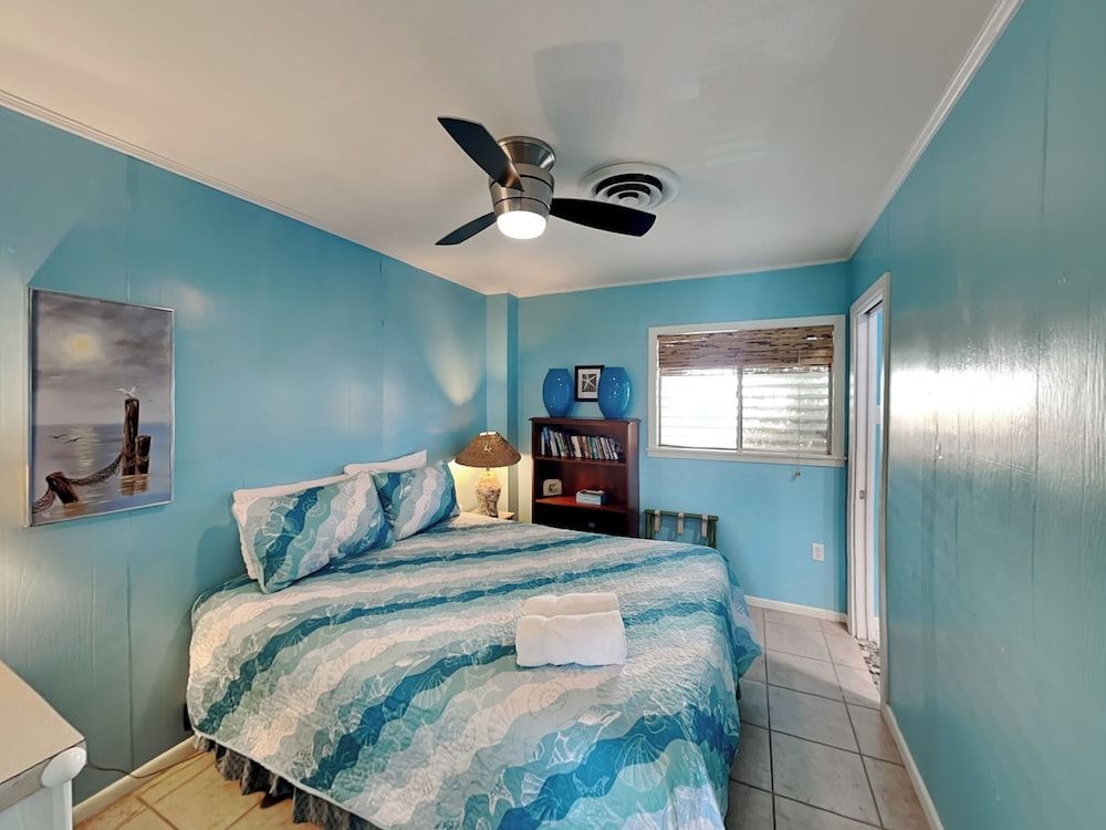 House (2 Bedrooms)