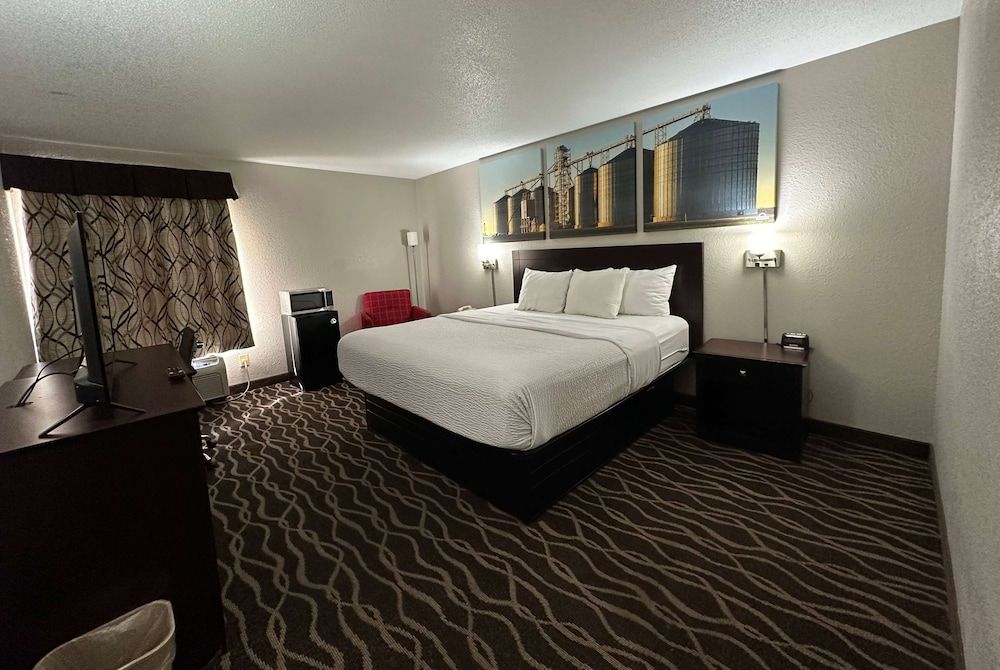 Room, 1 King Bed, Accessible, Non Smoking