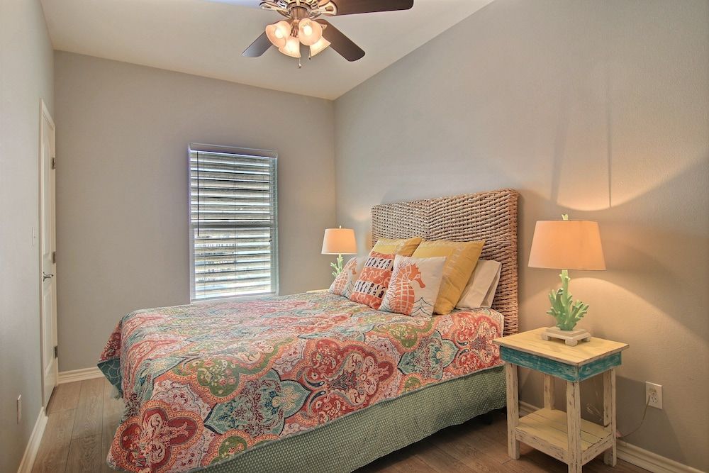 Condo (4 Bedrooms)