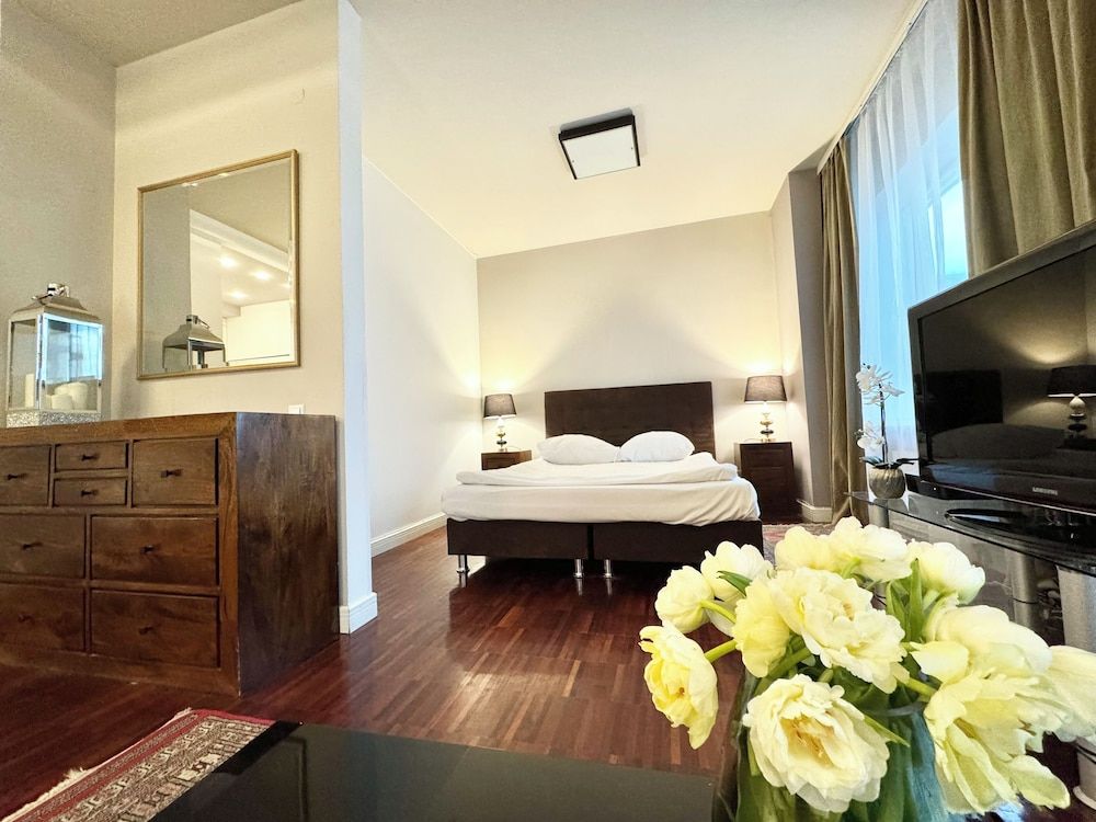 Platinum Towers Country 2 Country Apartment (40m2) 3