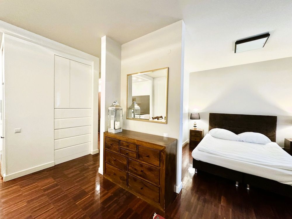 Platinum Towers Country 2 Country Apartment (40m2) 4