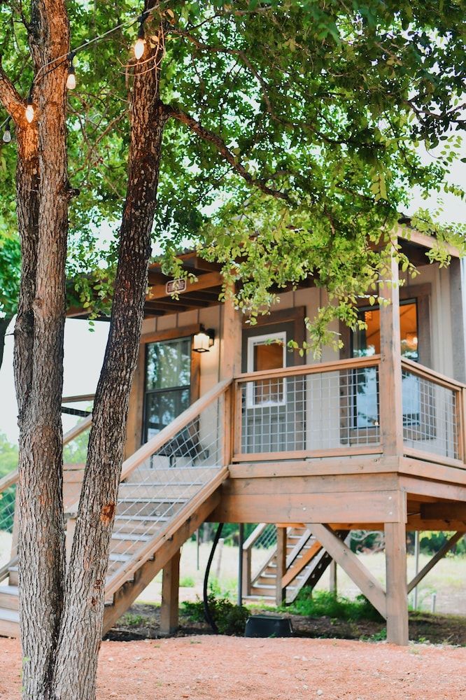 3 Son's Geronimo - Birdhouse Cabin