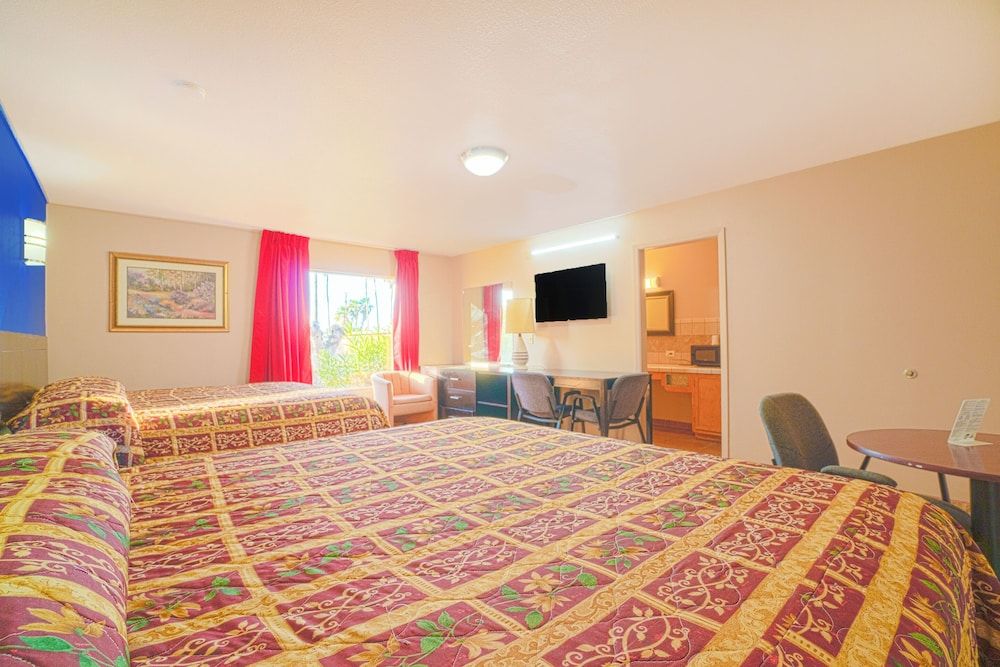 Vali Ho Motel By OYO Weslaco Mercedes Room, Multiple Beds 2