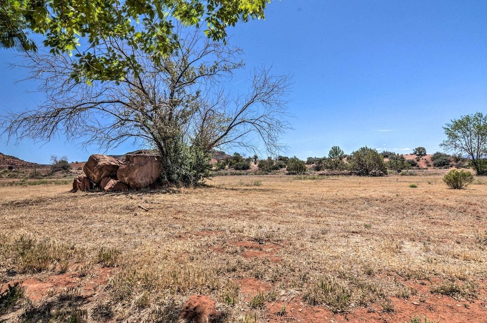 undefined Elegant Kanab Home: Mtn Views & Hiking Trail! 10