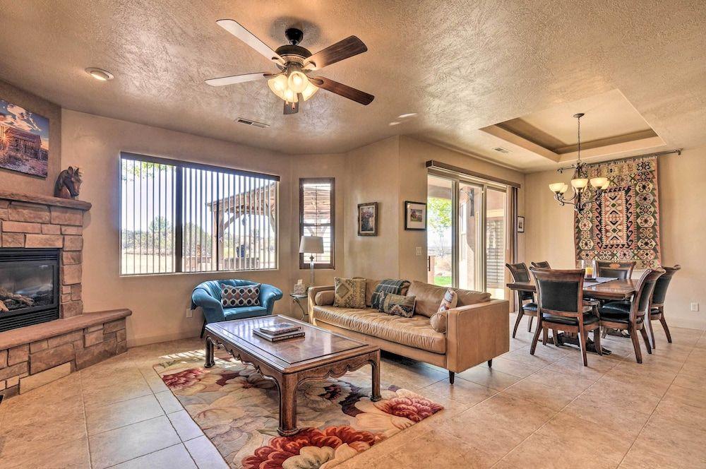 undefined Elegant Kanab Home: Mtn Views & Hiking Trail! 6