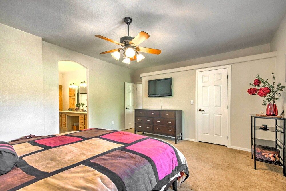 undefined Beautiful Kanab Home w/ Yard - Walk to Restaurants 10