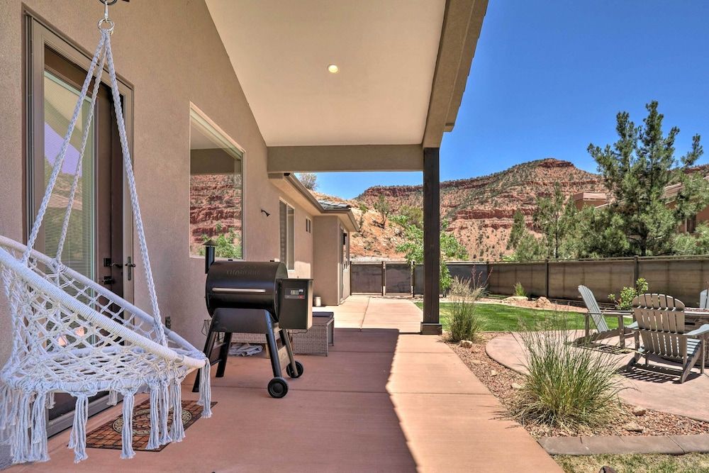 undefined Stunning Kanab Home - Amazing Red Rock Views! 4