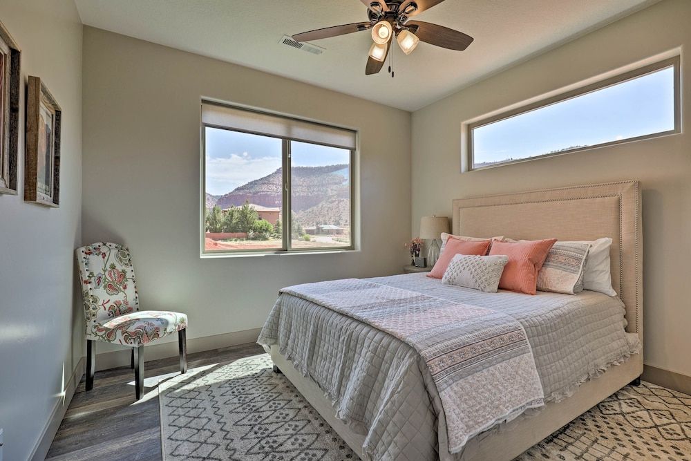 undefined Utah Retreat w/ Fire Pit - Near Zion National Park 7