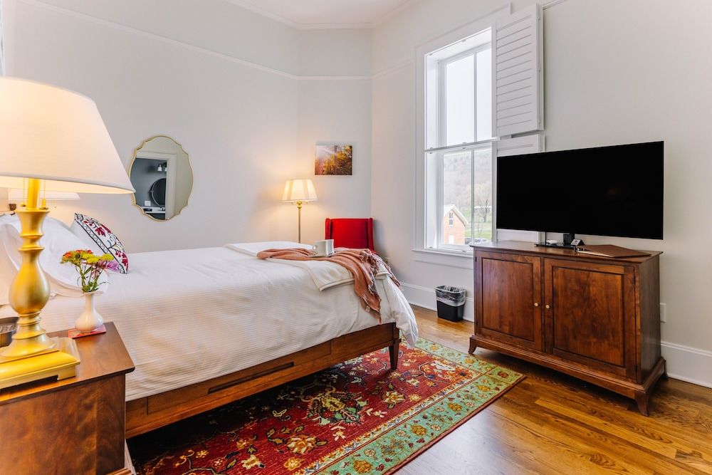 Basic Double Room