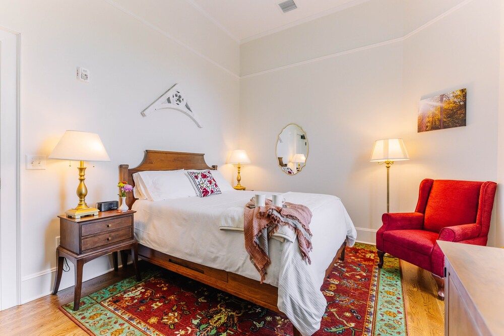 Basic Double Room