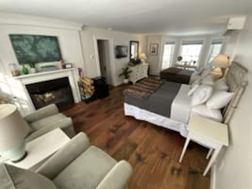 Farm Road Estate Farmhouse 2, 1 Bedroom, 2 Double Beds, Non Smoking