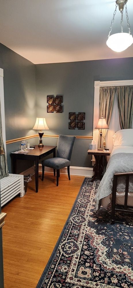 Oaklawn Inn LLC Premium Double Room, 1 Double Bed, Park View 6