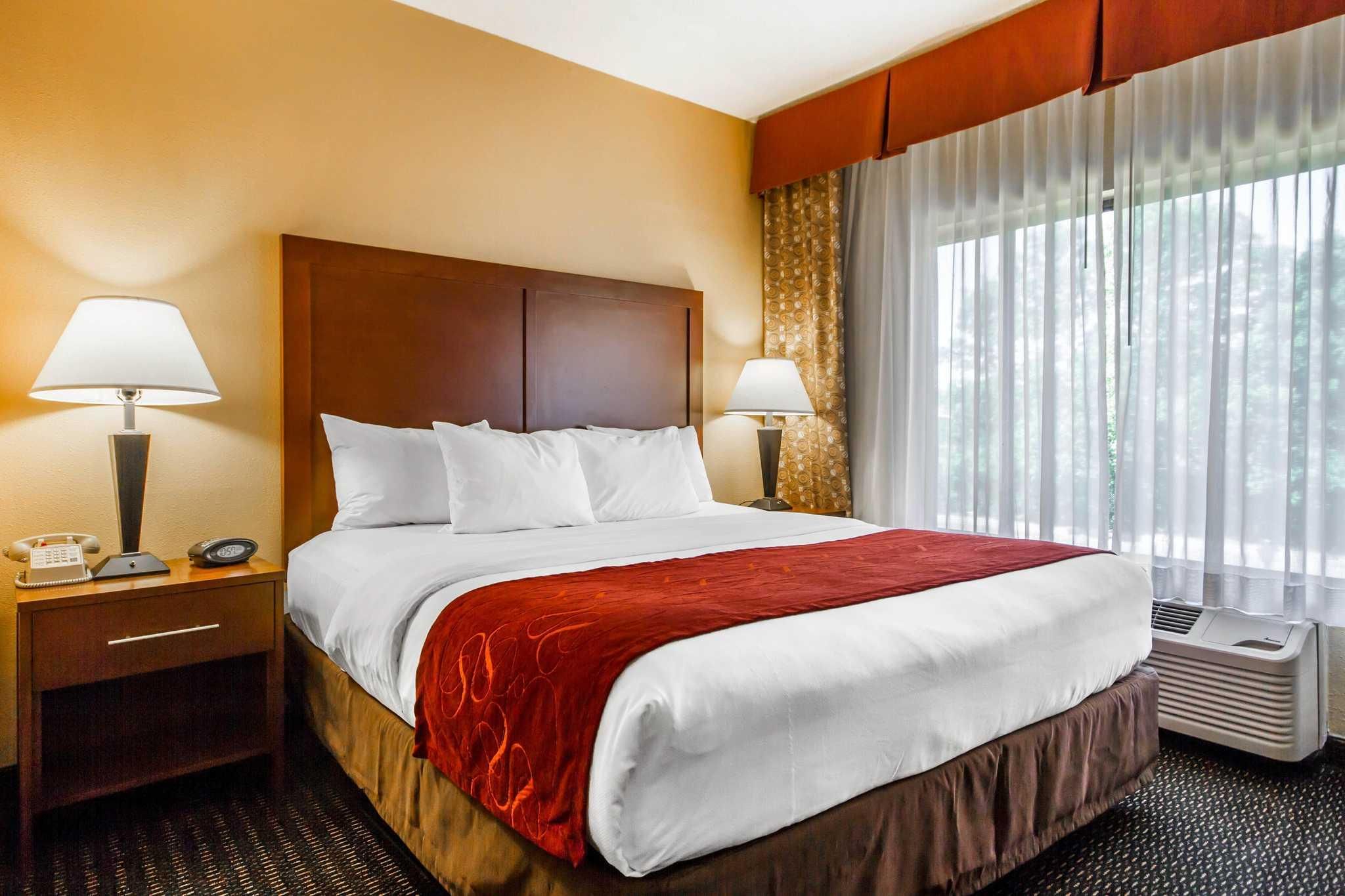 Executive Suite with King Bed