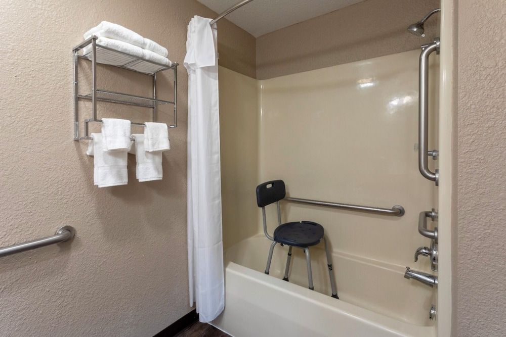 Room, 1 King Bed, Accessible (1st Floor)