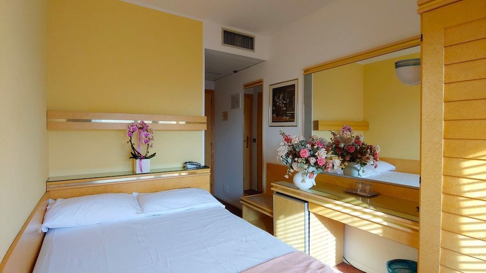 Basic Double Room