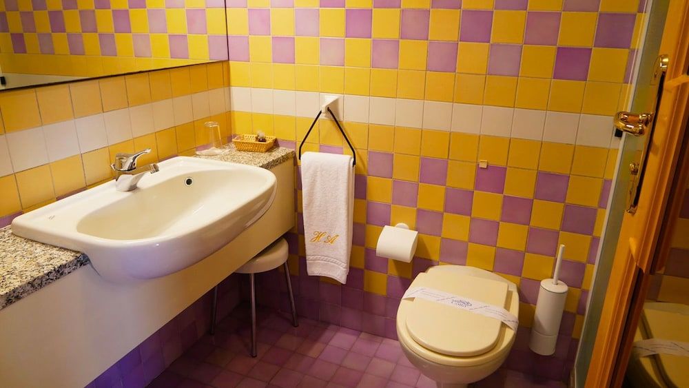 Basic Double Room