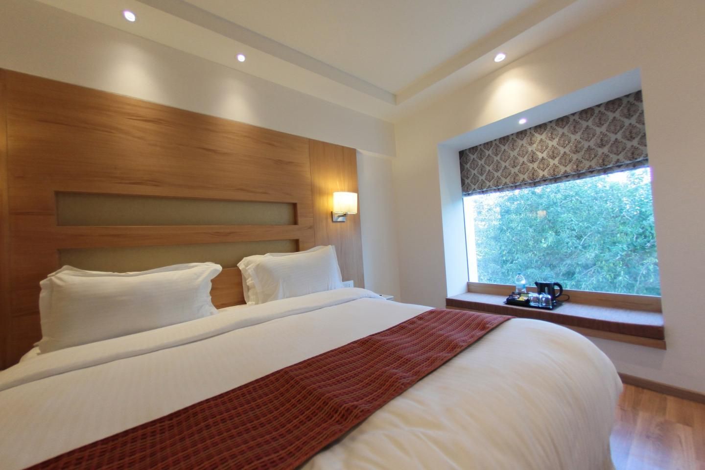 The Emerald Park Deluxe Room