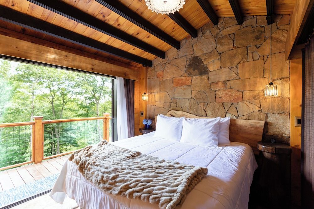 Romantic Cabin