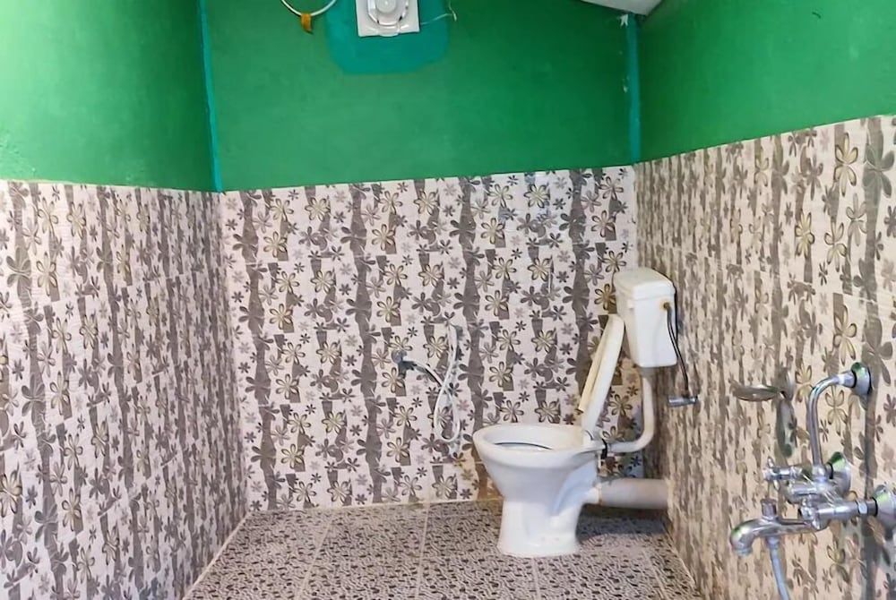 Honey Moon Beach Resort Standard Room 8