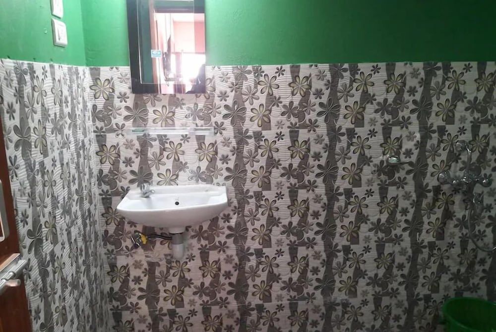 Honey Moon Beach Resort Standard Room 7