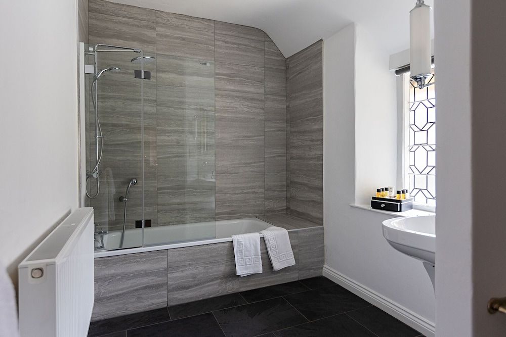 The Royal Oak Exmoor Superior Super-King Room 3