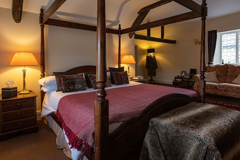 The Royal Oak Exmoor Superior Super-King Room 2
