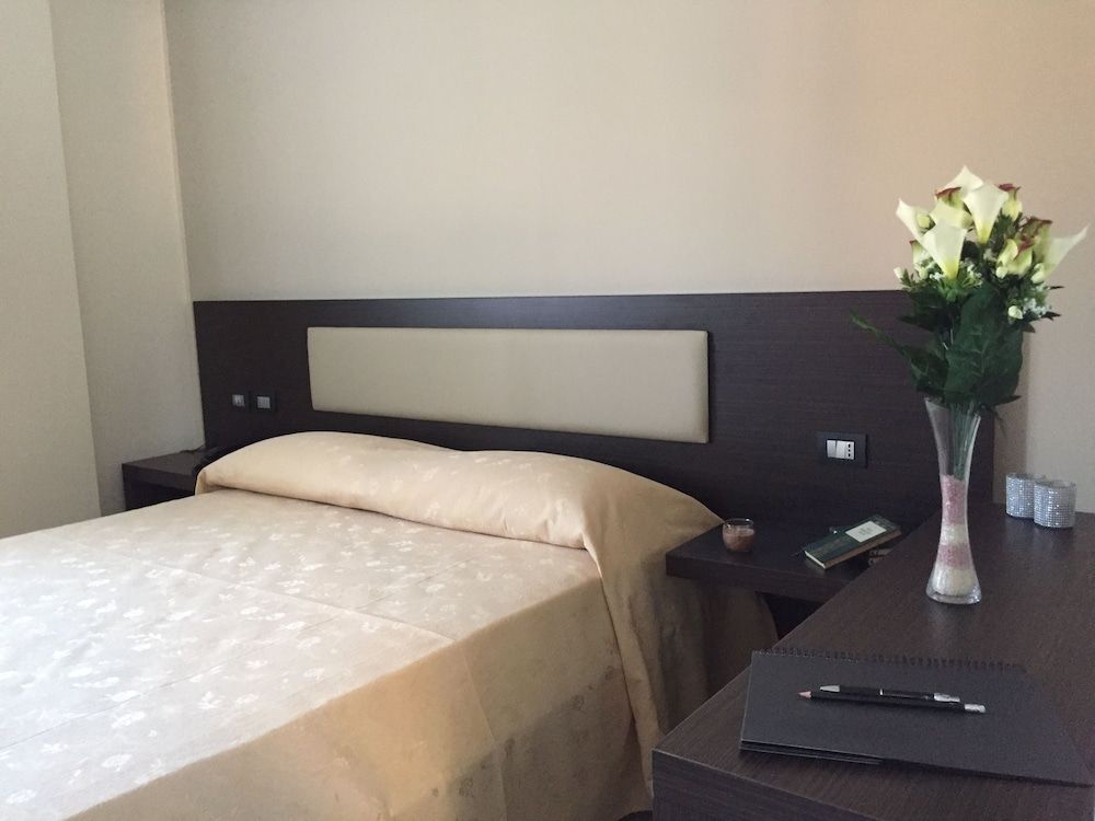 Triple Room, Multiple Beds, Non Smoking
