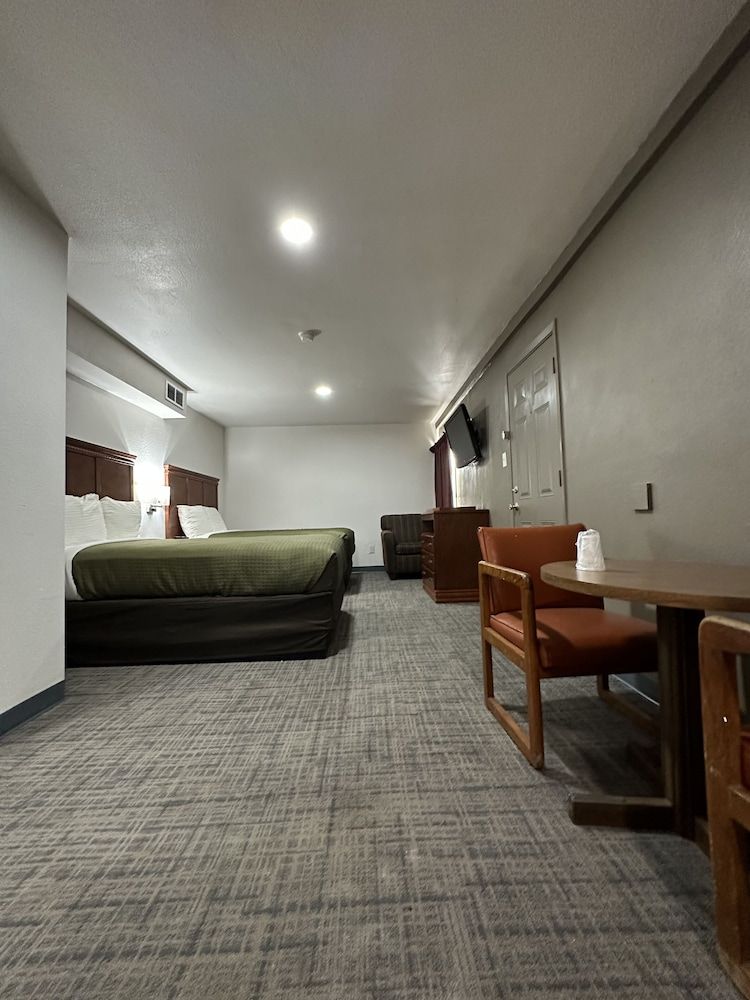 Llano Motel Deluxe Double or Twin Room, Non Smoking, Kitchenette 2