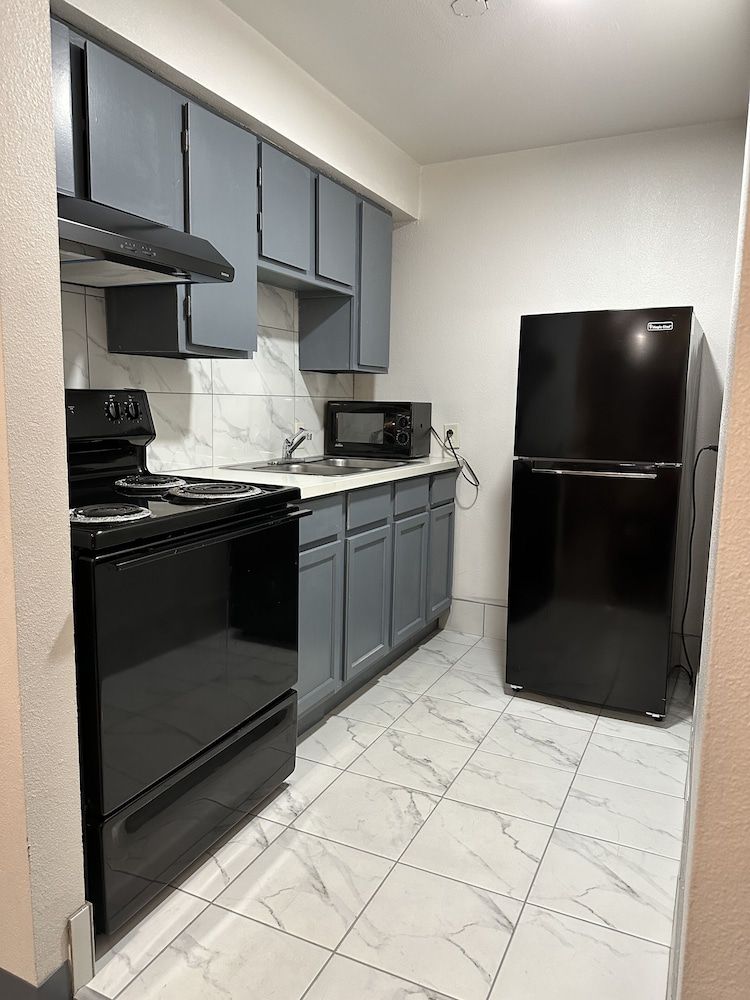 Llano Motel Deluxe Room, 2 Queen Beds, Non Smoking, Kitchenette 5