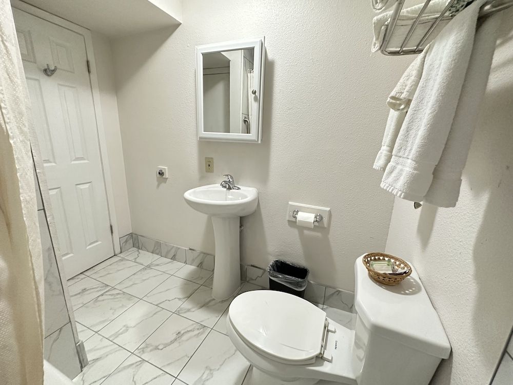 Llano Motel Deluxe Double or Twin Room, Non Smoking, Kitchenette 6