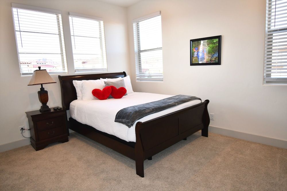 House, 5 Bedrooms