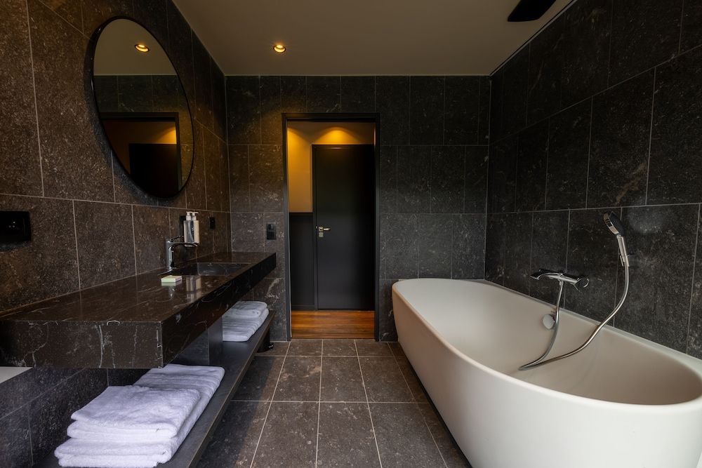 Miura Junior Suite 5