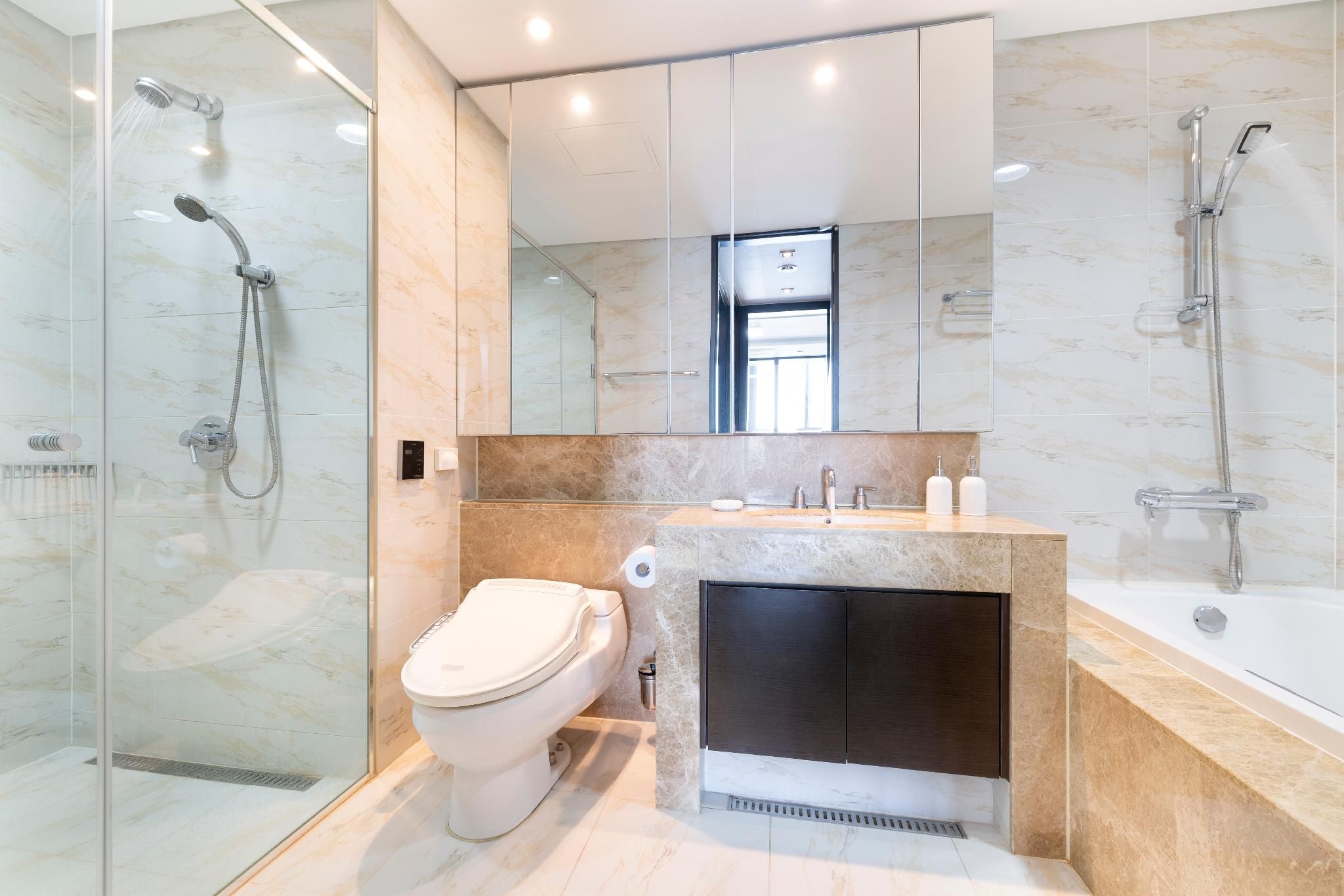 Deluxe Suite - Non-Smoking