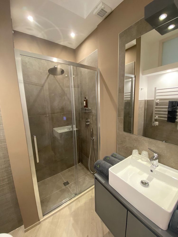 Home3 bed Comfort Townhome, Ground Floor 23