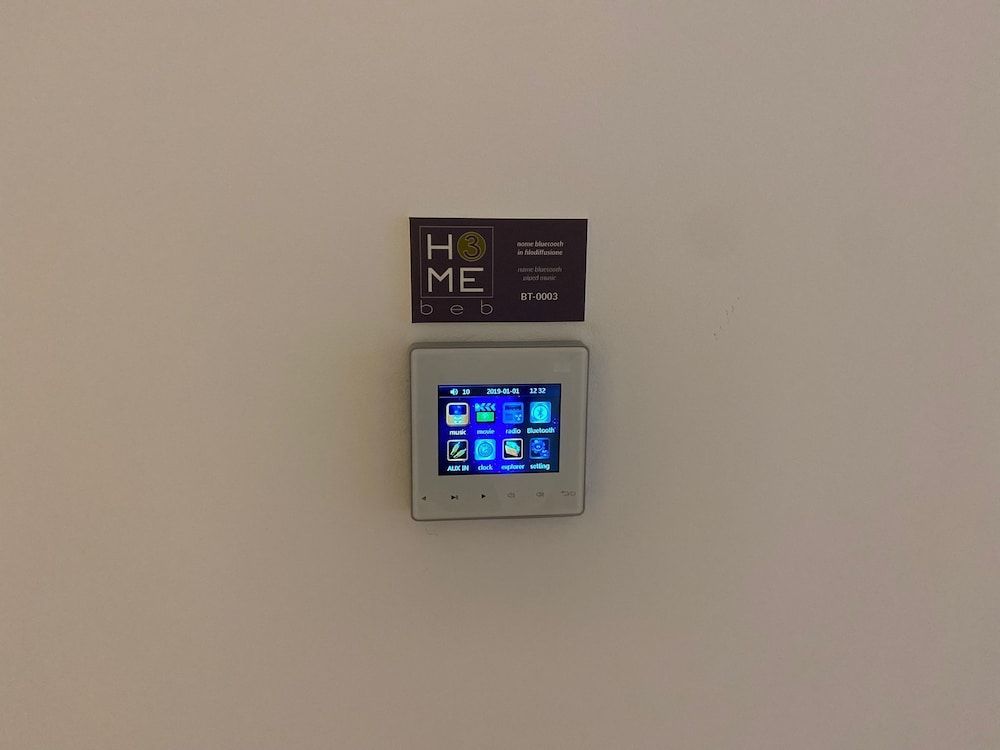 Home3 bed Comfort Townhome, Ground Floor 5