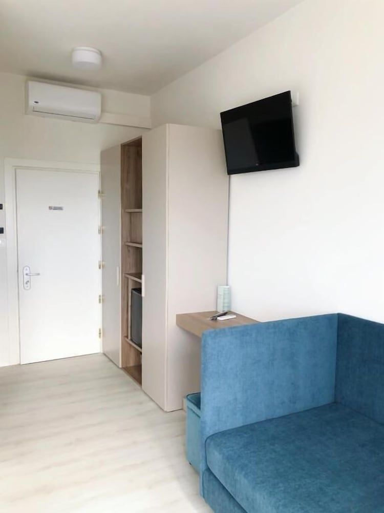 Hotel Bencista Deluxe Room, Sea View 4